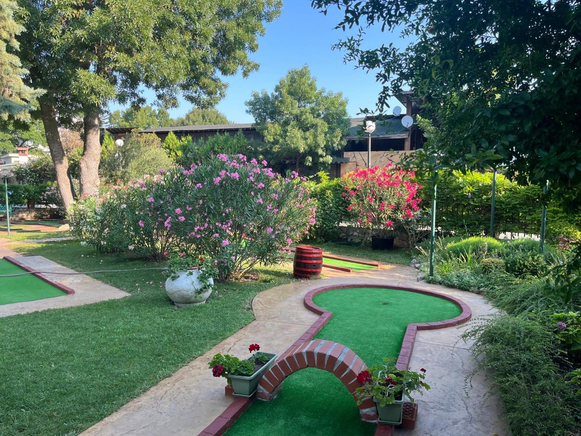 Oleander House And Tennis Club Sunny Beach Buitenkant foto