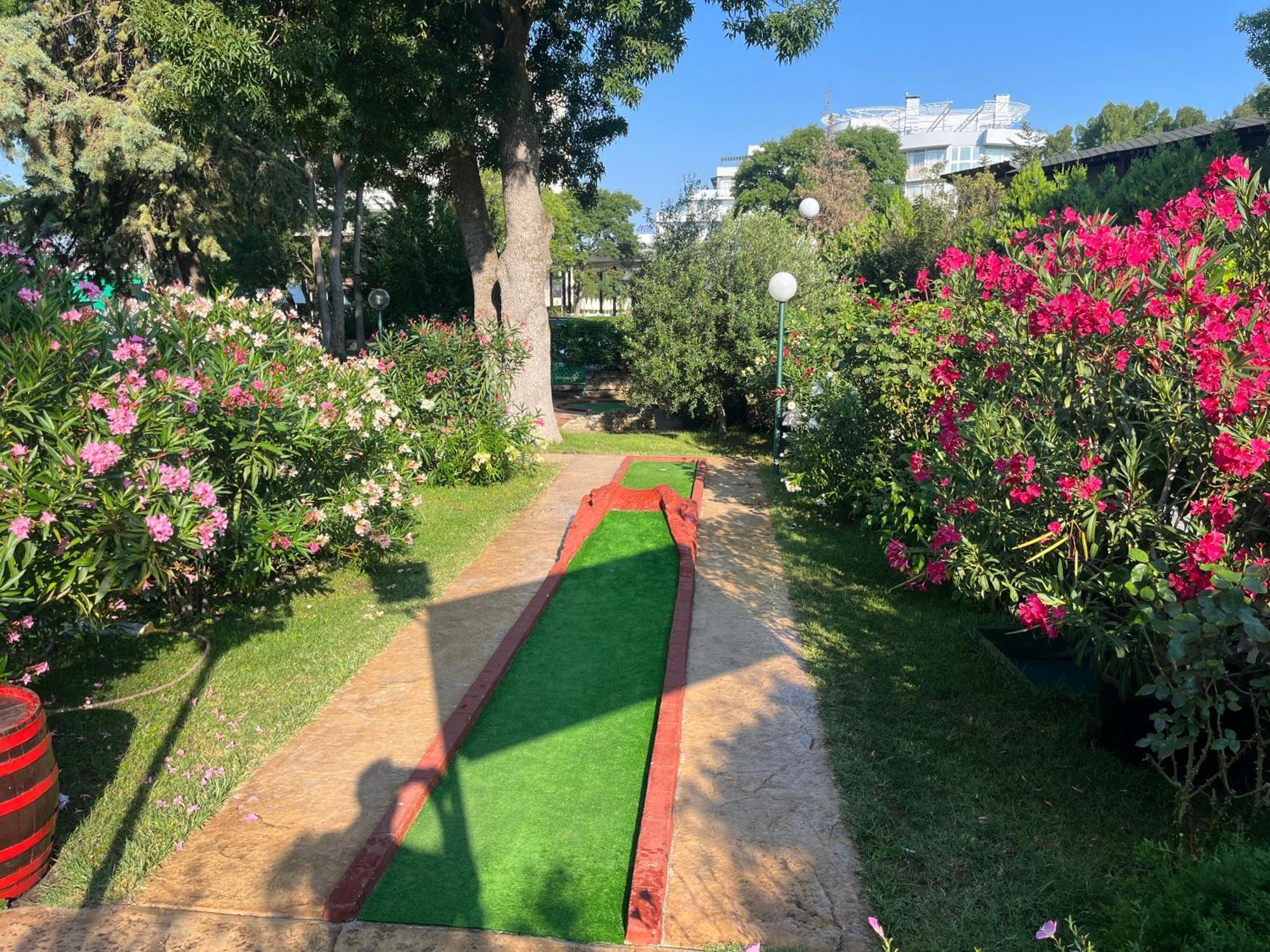 Oleander House And Tennis Club Sunny Beach Buitenkant foto