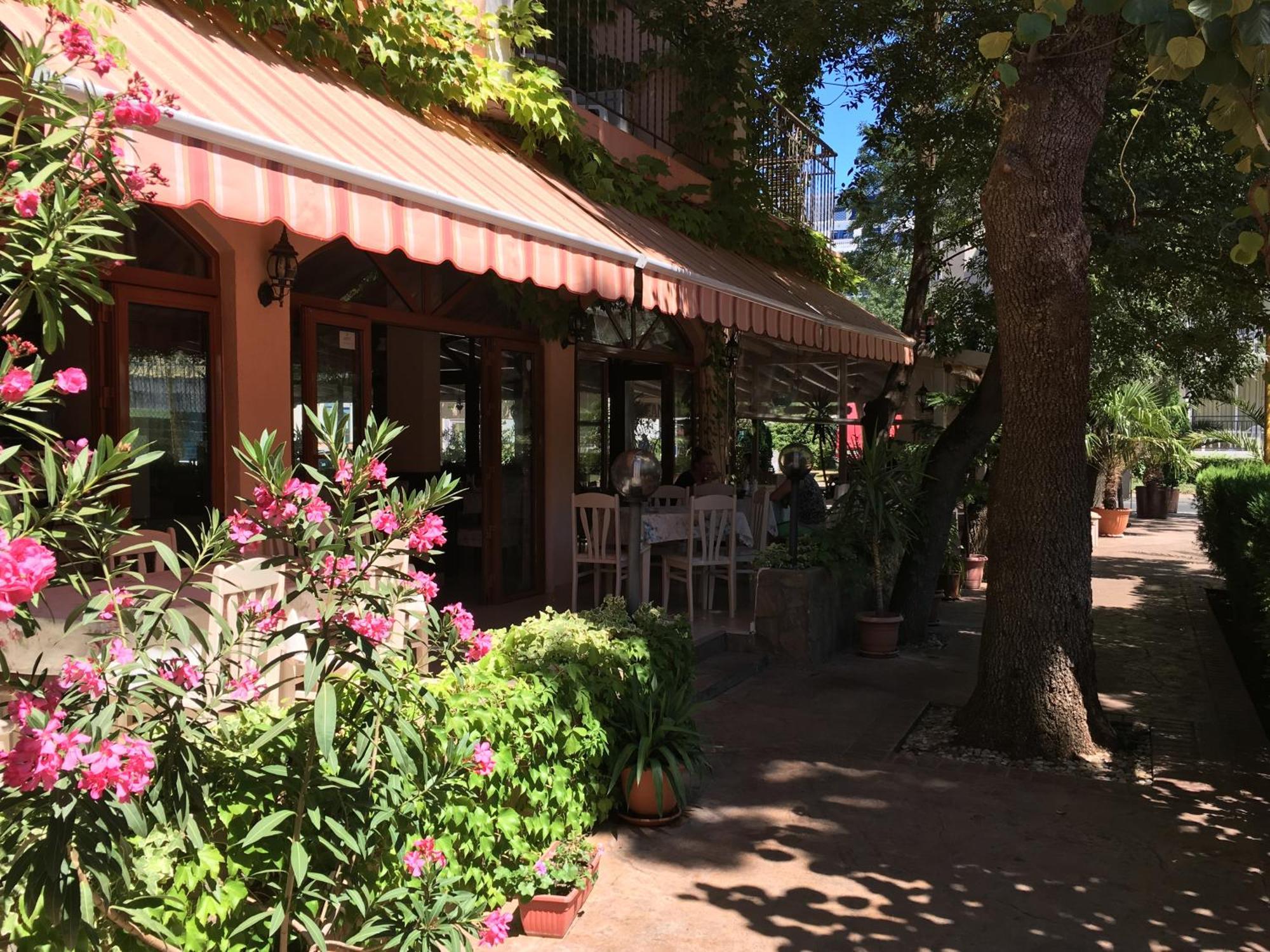 Oleander House And Tennis Club Sunny Beach Buitenkant foto