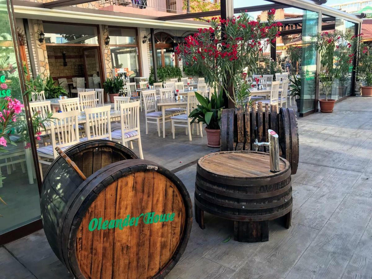 Oleander House And Tennis Club Sunny Beach Buitenkant foto